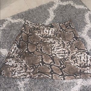 Size 6 princess Polly skirt